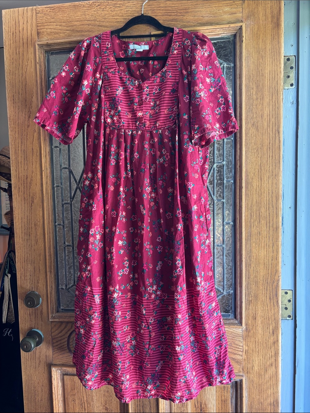Only Necessities Burgundy Floral Dress with Teal Accents w pockets